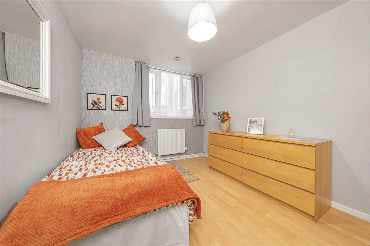 Pottery Road, Brentford, TW8, photo 7