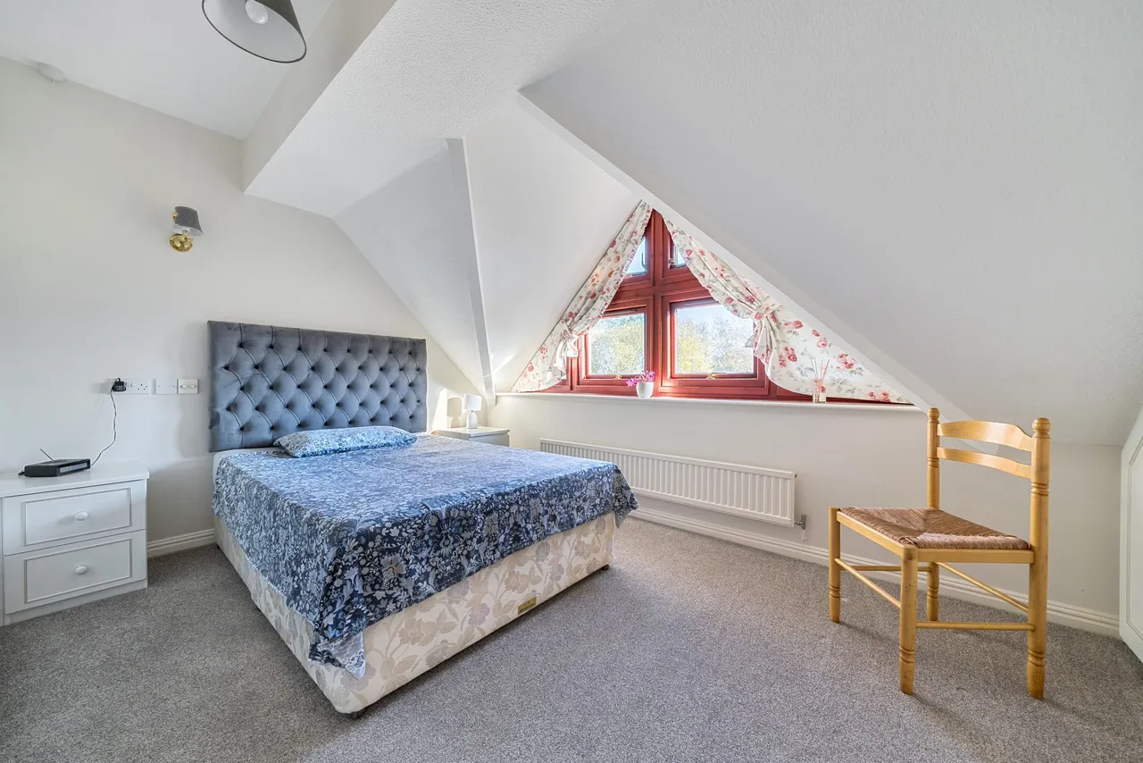 Palace Gate, Odiham, Hook, RG29 1JZ, photo 8
