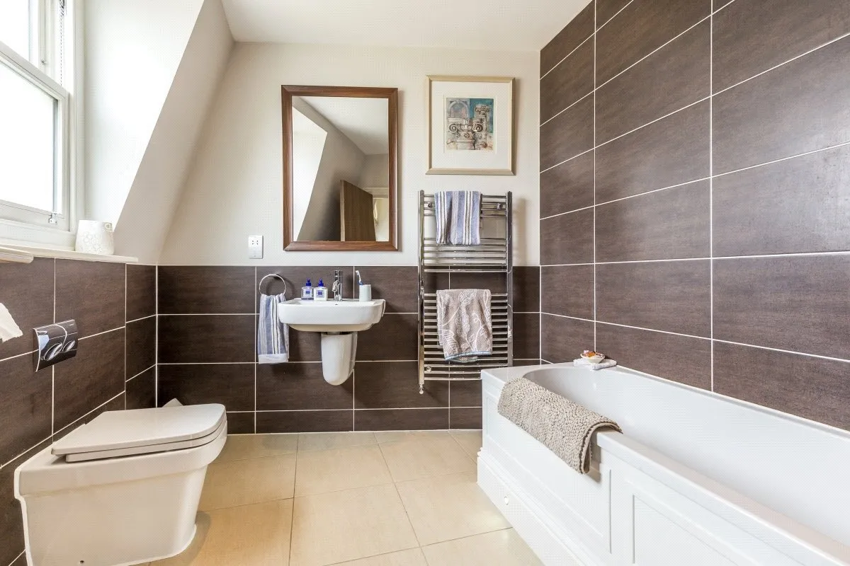 Lavender Hill, London, SW11, photo 6