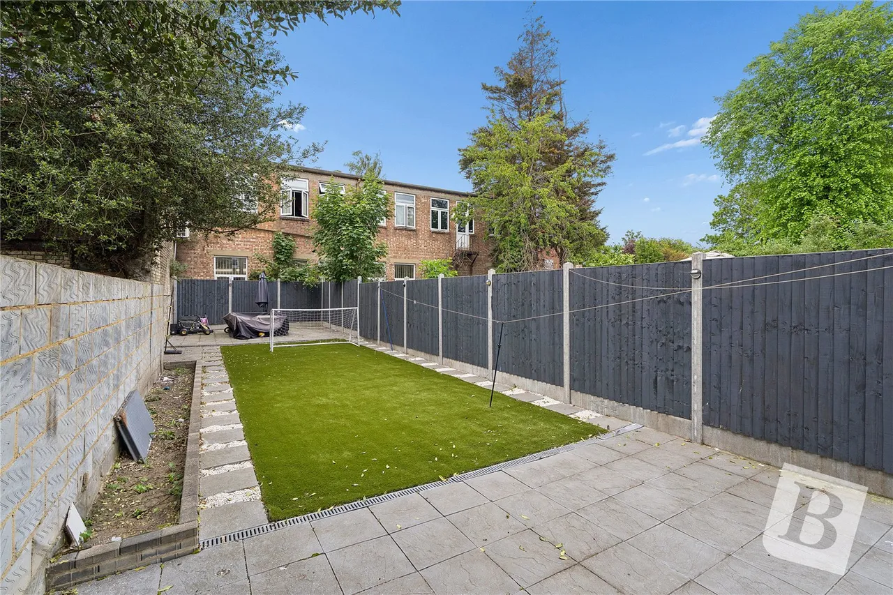 Sebert Road, London, E7, photo 11