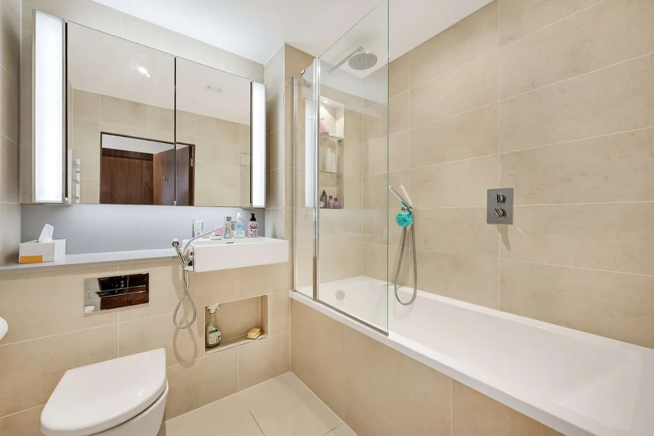 Malthouse Road, London, SW11, photo 6