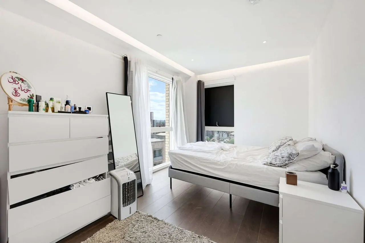 Malthouse Road, London, SW11, photo 3