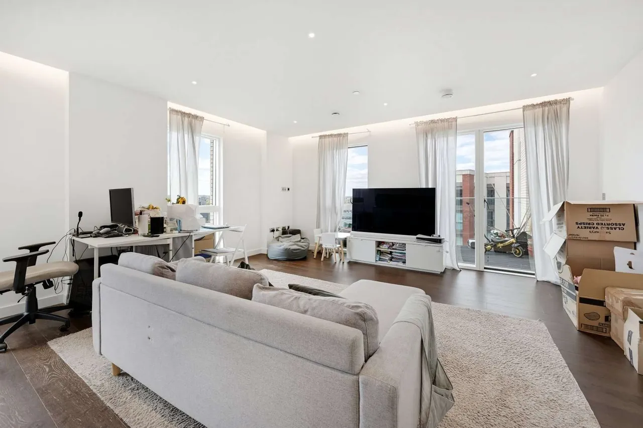 Malthouse Road, London, SW11, photo 9