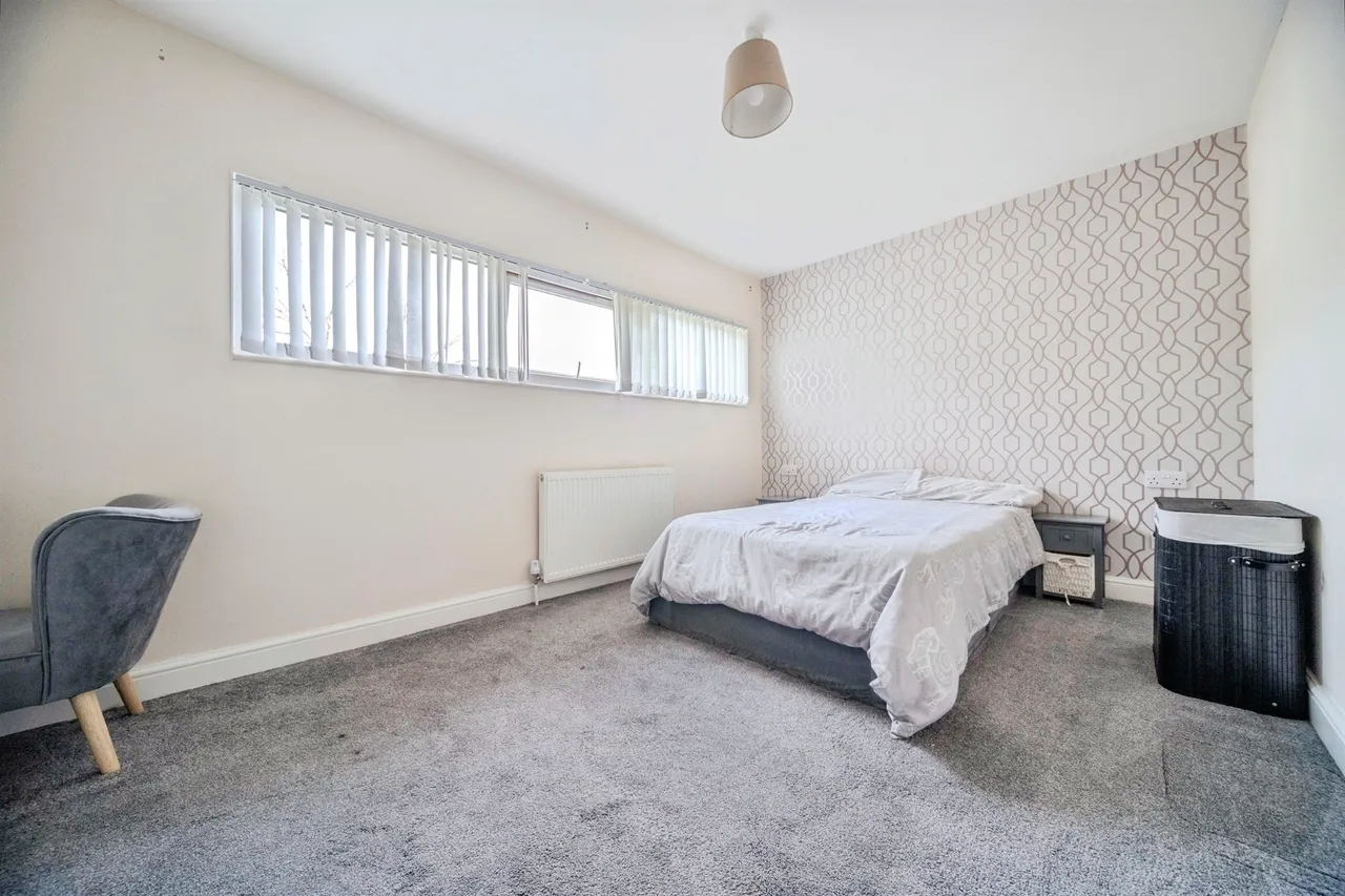 Sunningdale Way, Bletchley, MK3, photo 13
