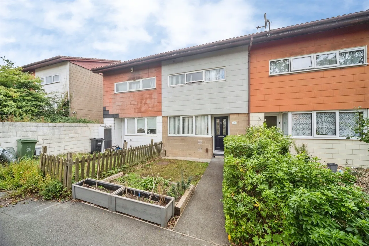 2 bed house for sale, Sunningdale Way, Bletchley, MK3