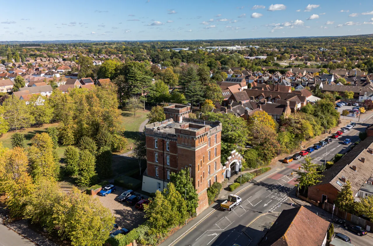Cardwells Keep, Guildford, GU2, photo 32