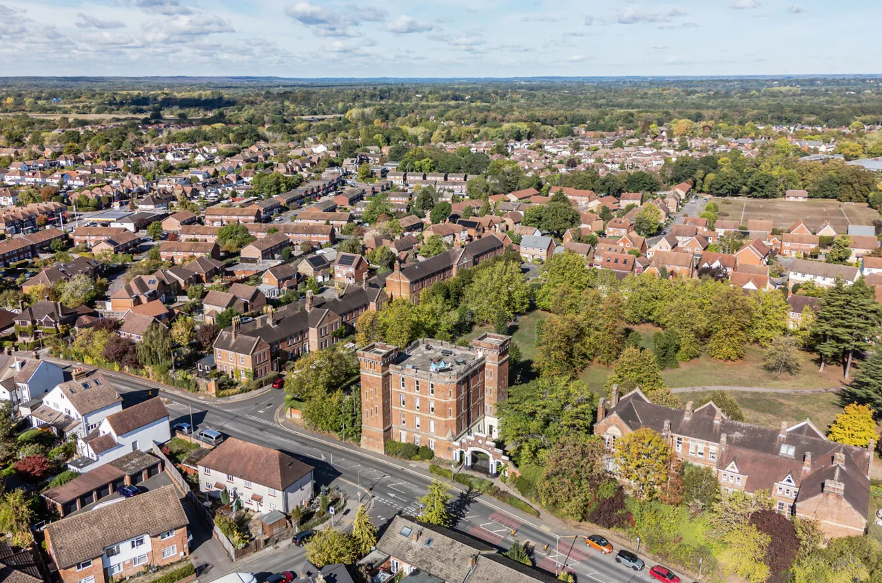 Cardwells Keep, Guildford, GU2, photo 28