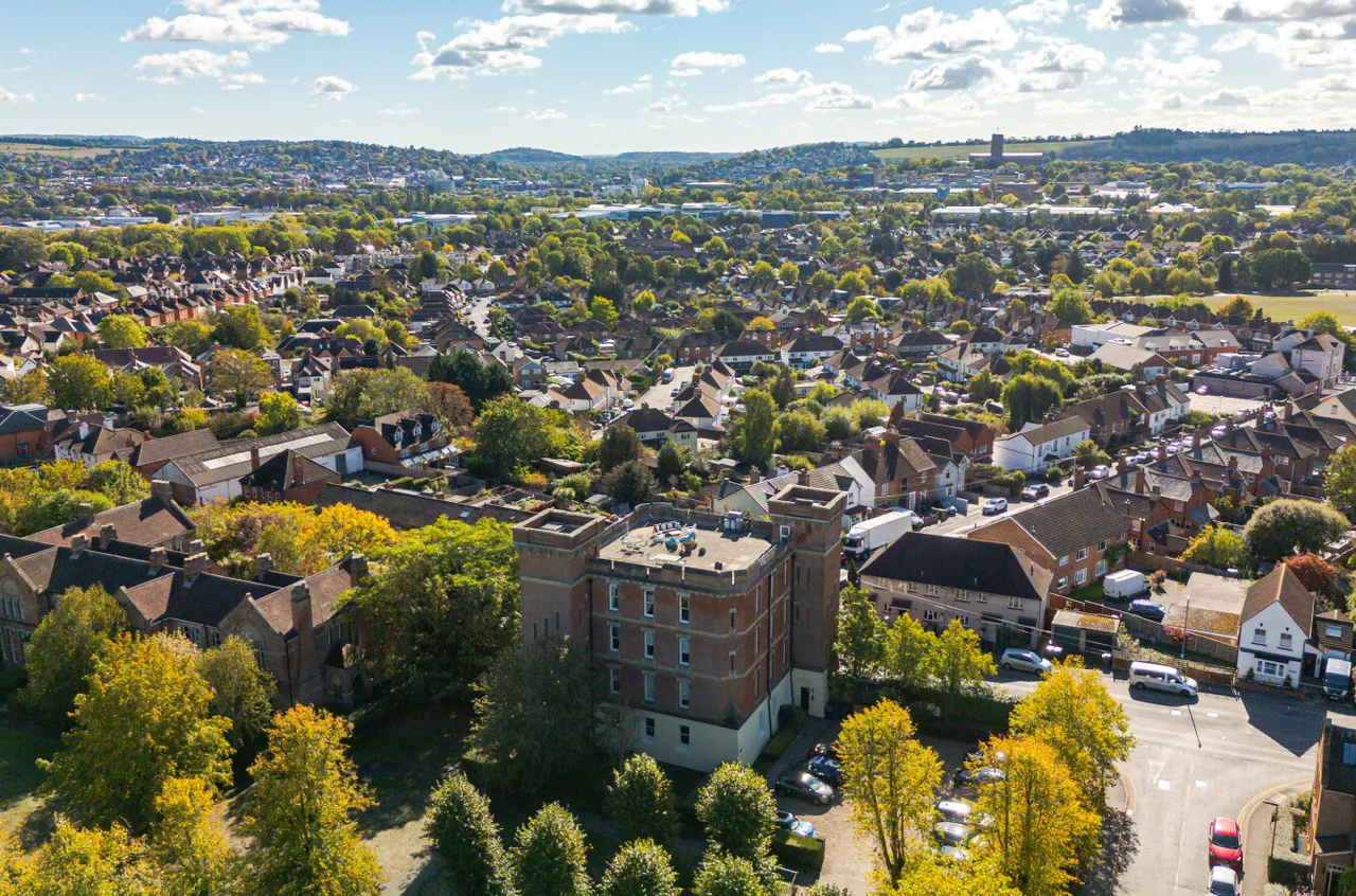 Cardwells Keep, Guildford, GU2, photo 37