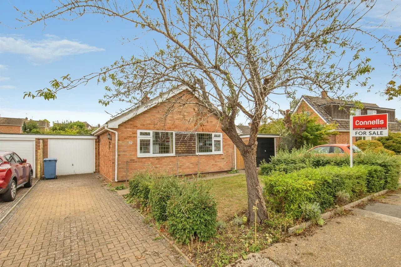 2 bed house for sale — Charlottes, Washbrook, Ipswich