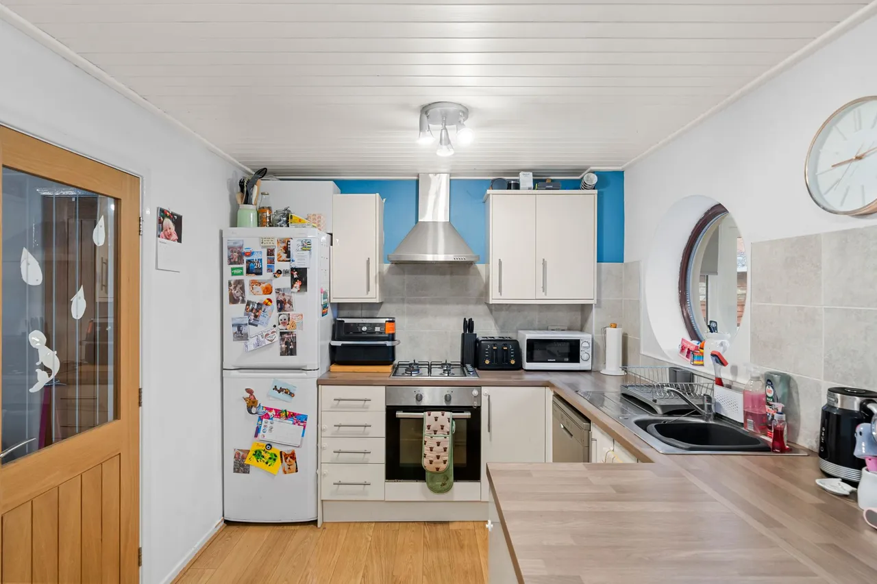 Keyes Close, Birchwood, WA3, photo 3