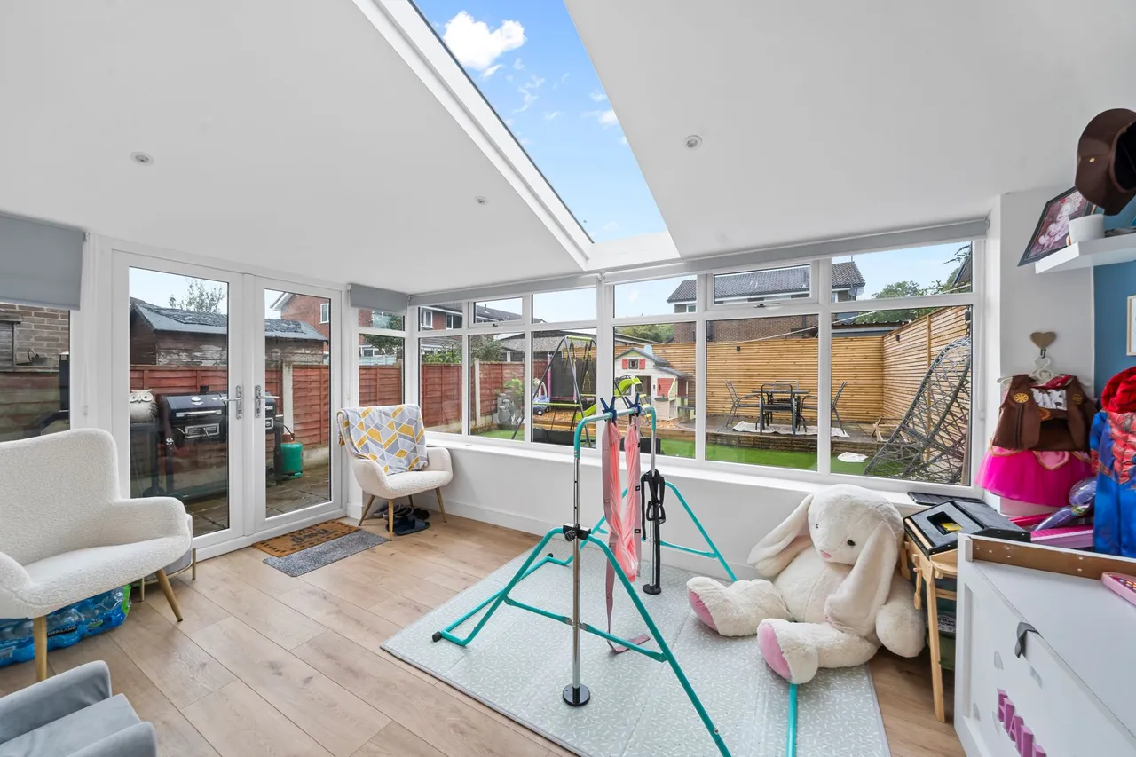 Keyes Close, Birchwood, WA3, photo 4
