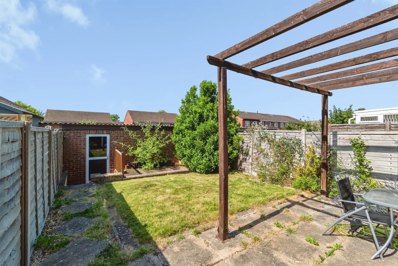 Malvern Close, Melksham, SN12, photo 14