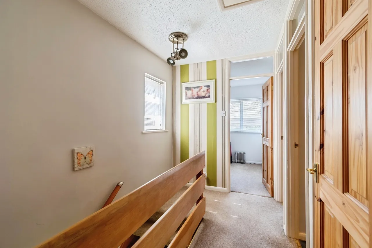 Malvern Close, Melksham, SN12, photo 7