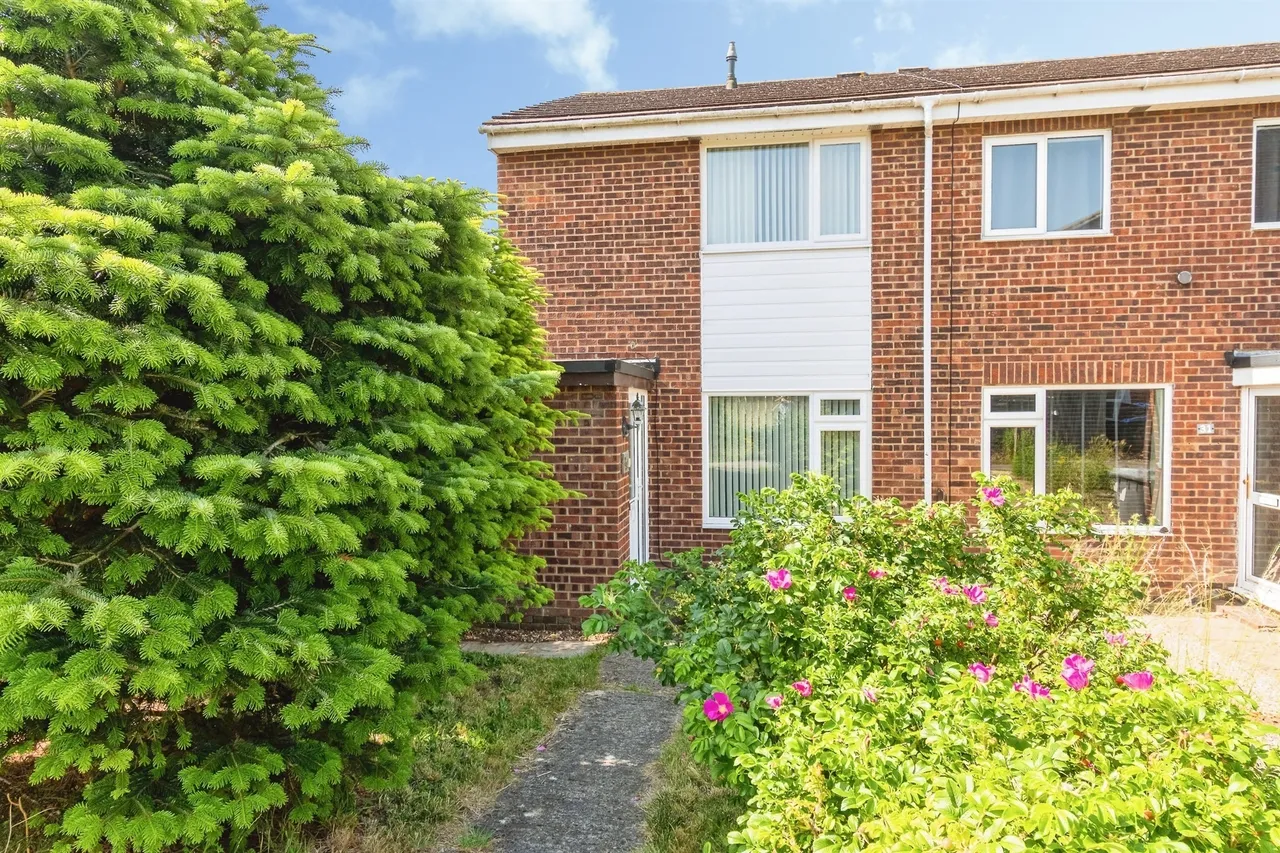 Malvern Close, Melksham, SN12, photo 15