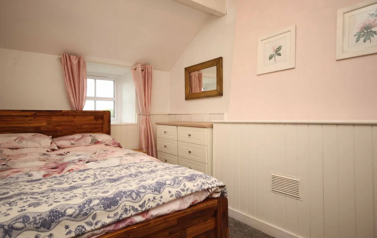 Golan, Garndolbenmaen, LL51, photo 19
