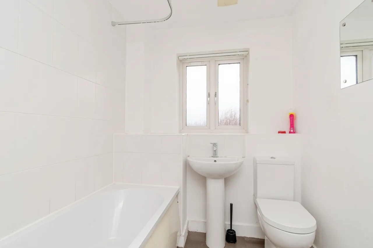 Goscote Lane, Walsall, West Midlands, WS3, photo 6