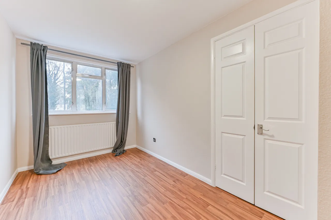 Purley, CR8, photo 14