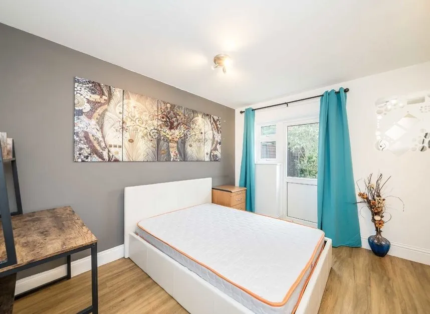 Dallas Road, Hendon, NW4, photo 5