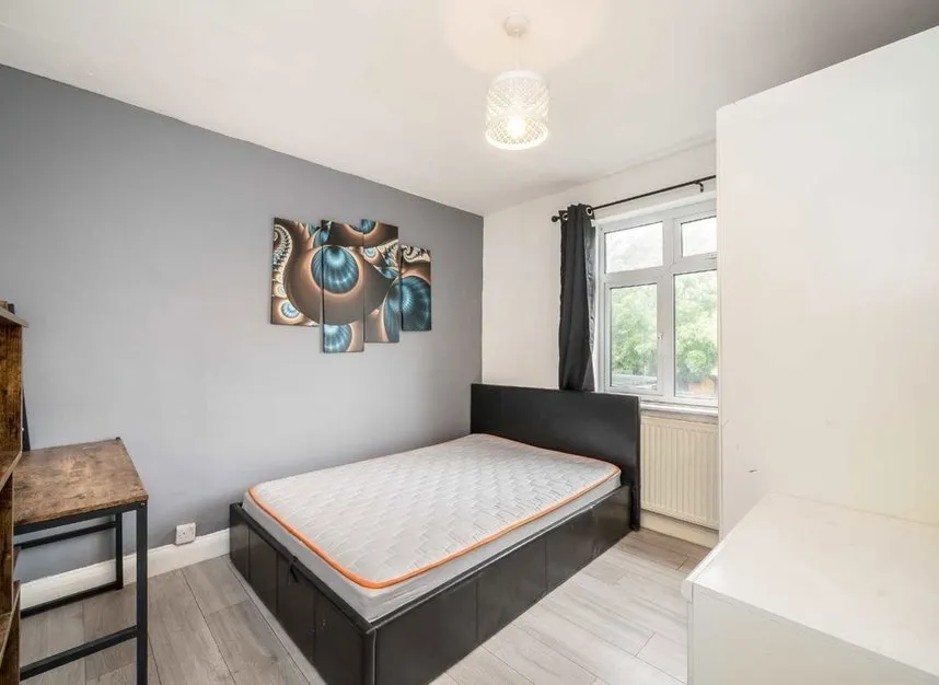 Dallas Road, Hendon, NW4, photo 7