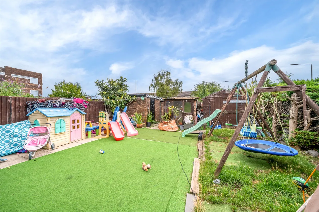 Tanhurst Walk, Abbey Wood, SE2, photo 12