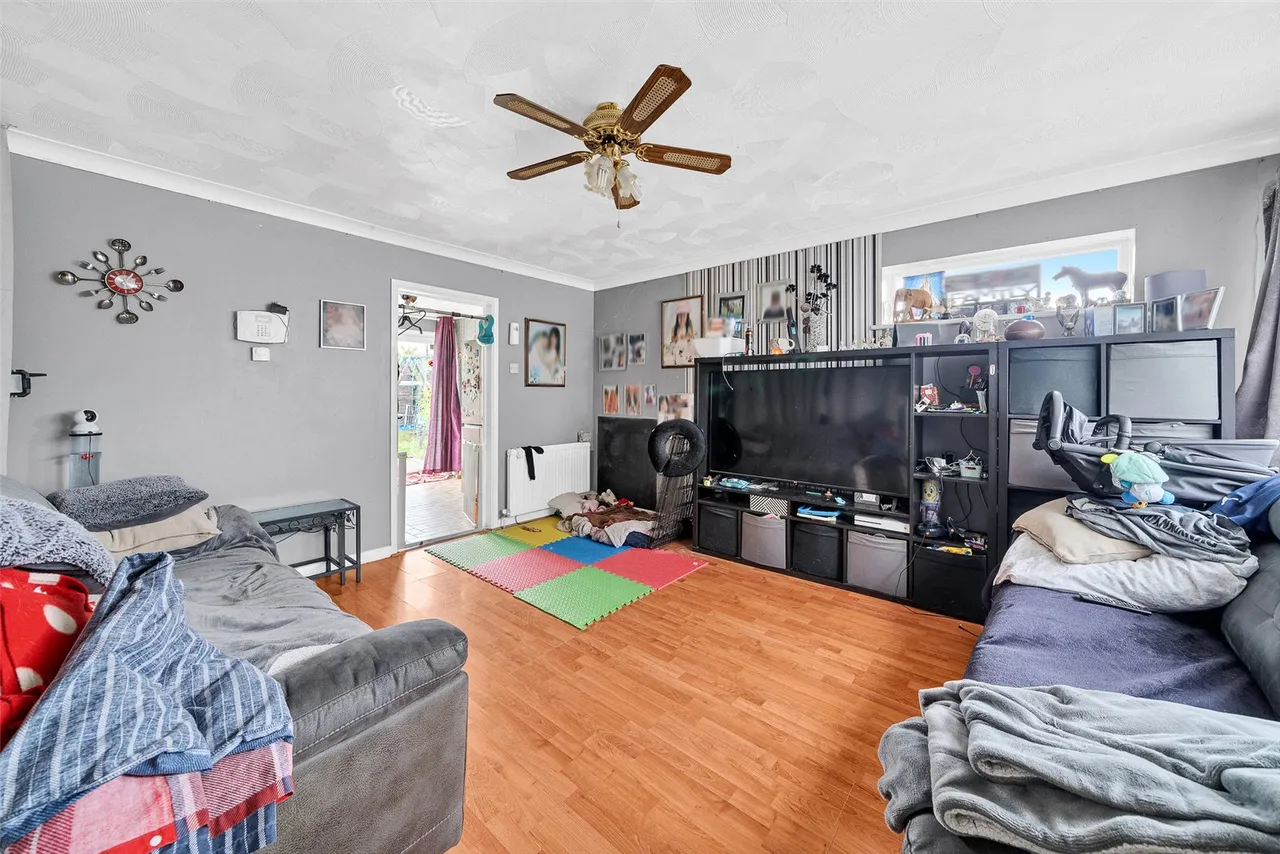 Tanhurst Walk, Abbey Wood, SE2, photo 8