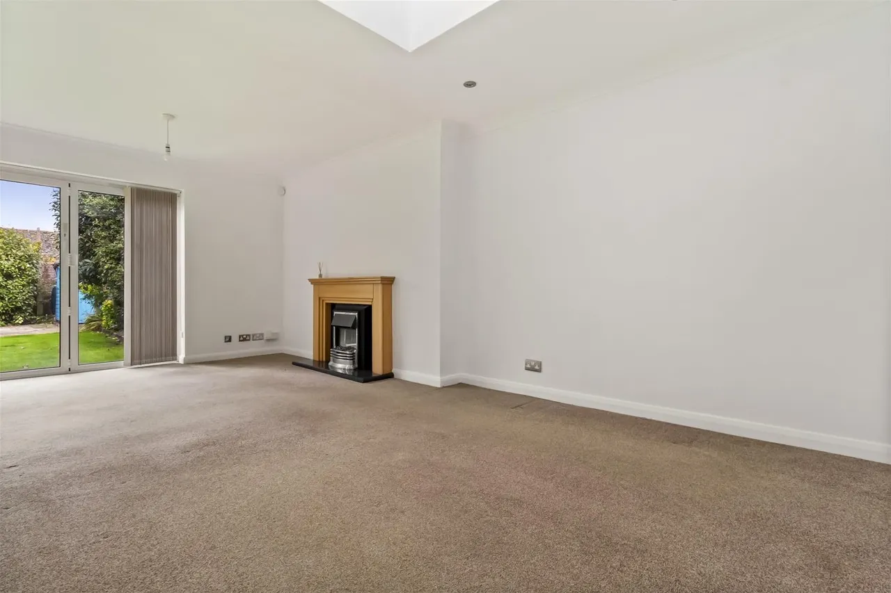 Hurley Road, Worthing, photo 11