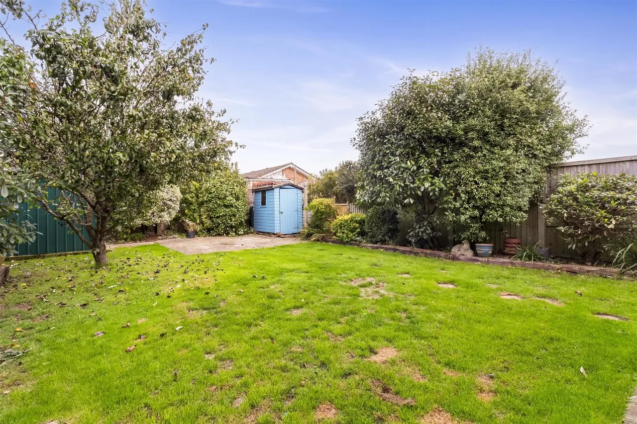 Hurley Road, Worthing, photo 7