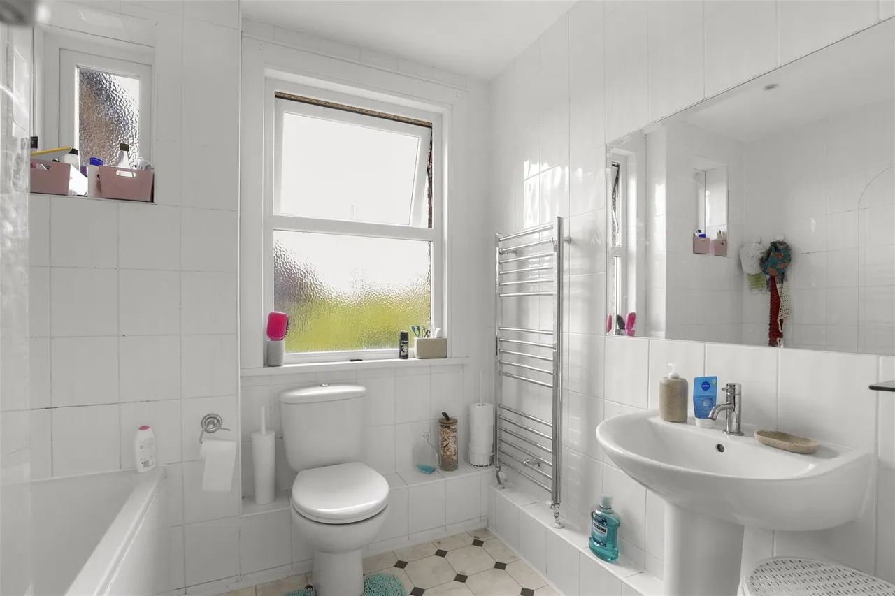 Victoria Road, Chingford, photo 13