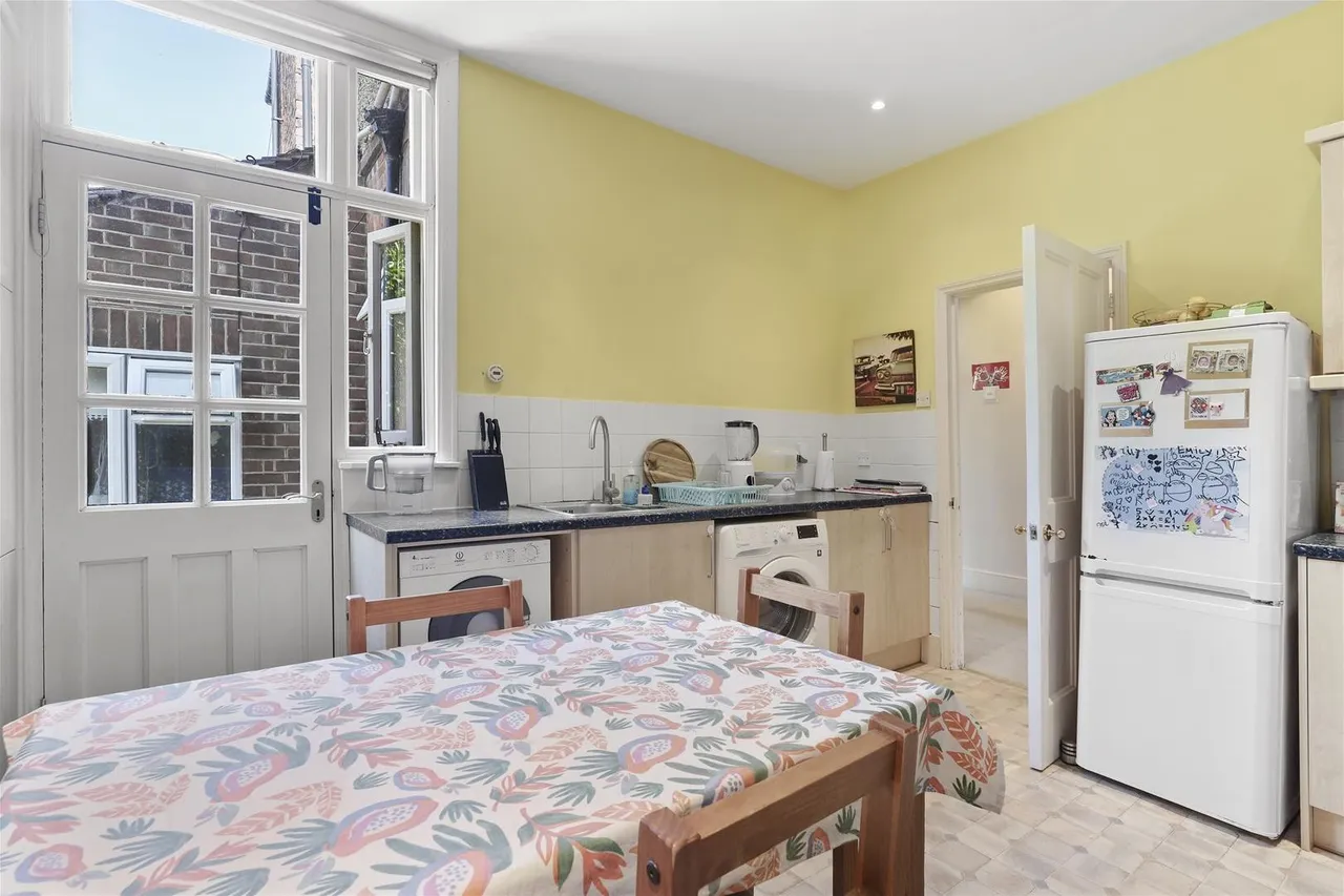 Victoria Road, Chingford, photo 6