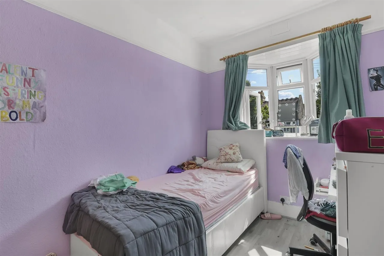 Victoria Road, Chingford, photo 9