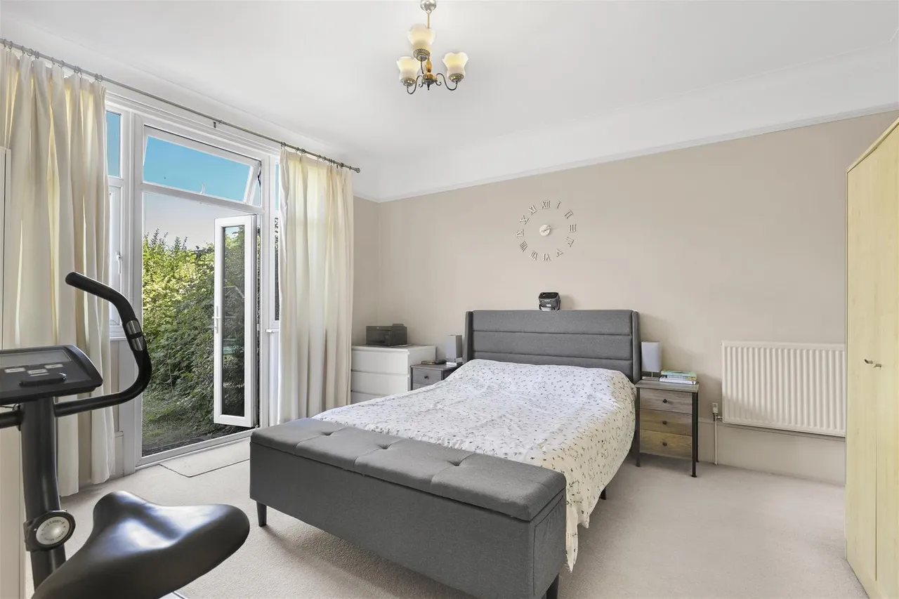 Victoria Road, Chingford, photo 12
