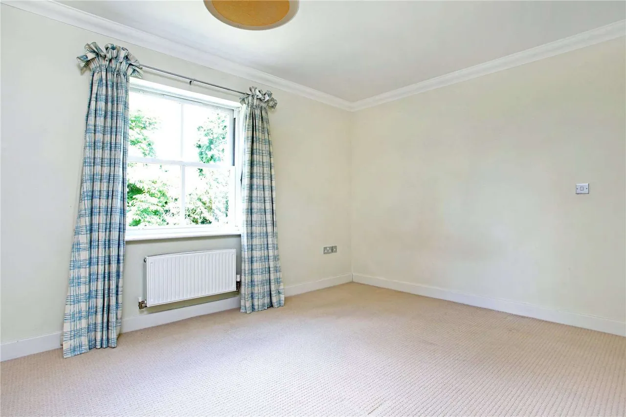 Longbourn, Imperial Park, Imperial Road, Windsor, SL4 3TN, photo 8
