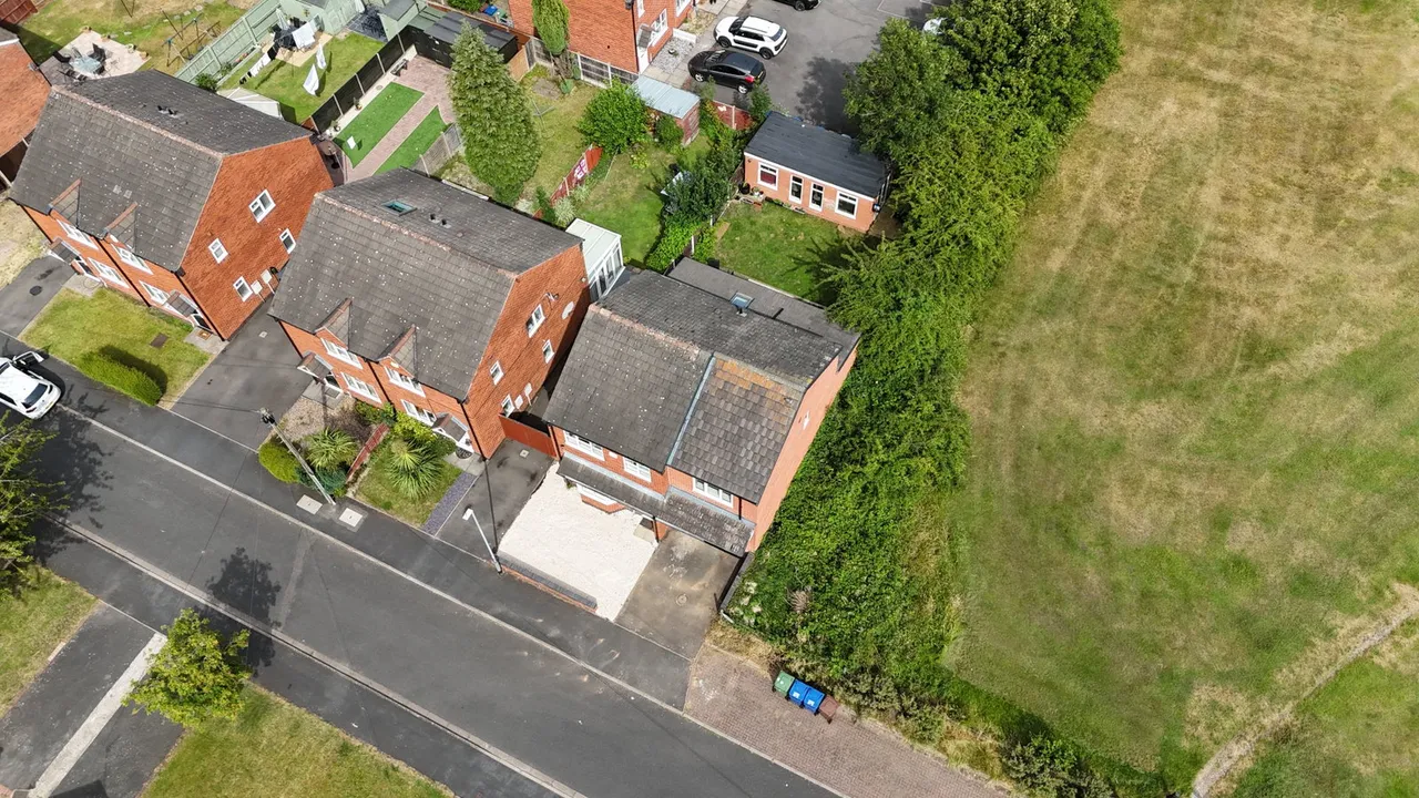 Byron Place, West Chadsmoor, WS11, photo 42