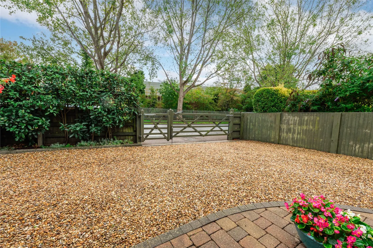 Newton Road, Bletchley, MK3, photo 30