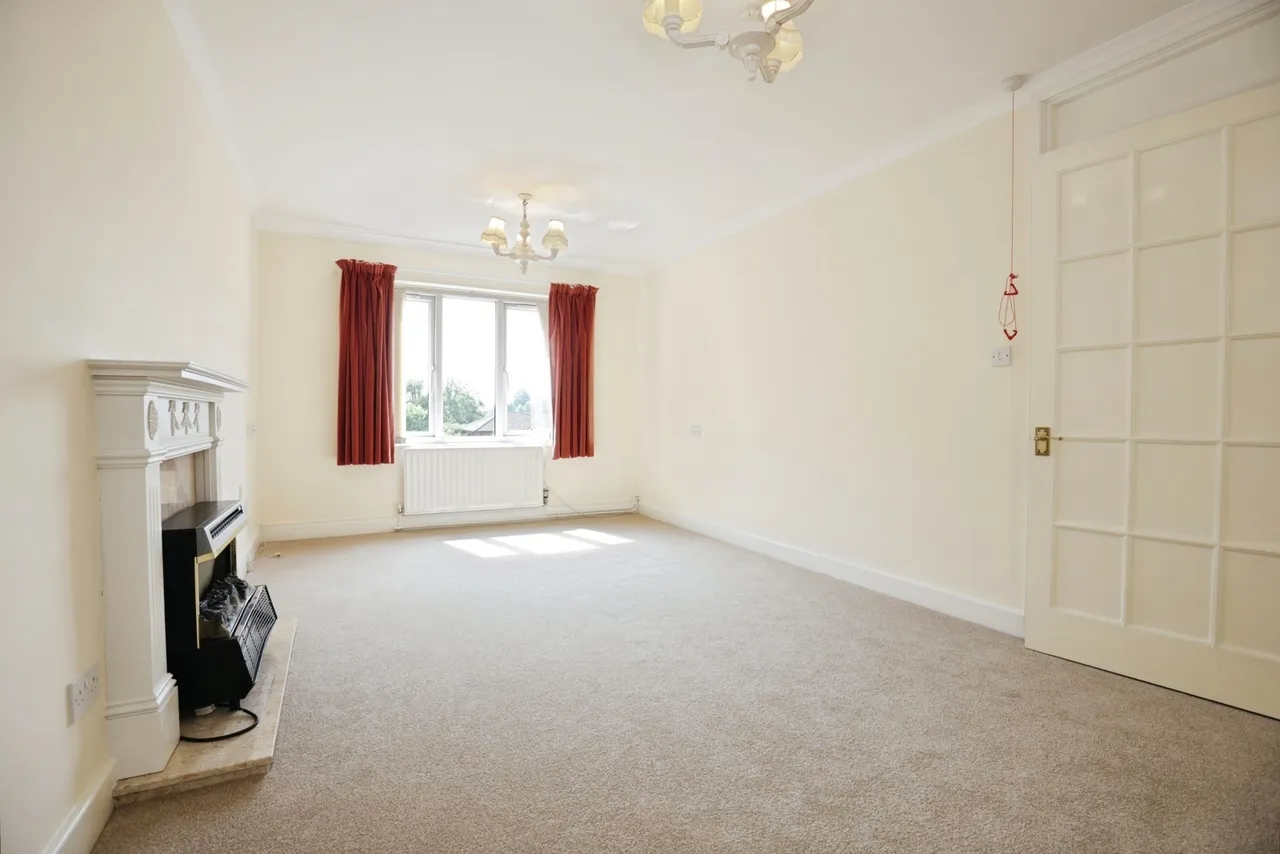 Knights Lane, Tiddington, CV37, photo 3