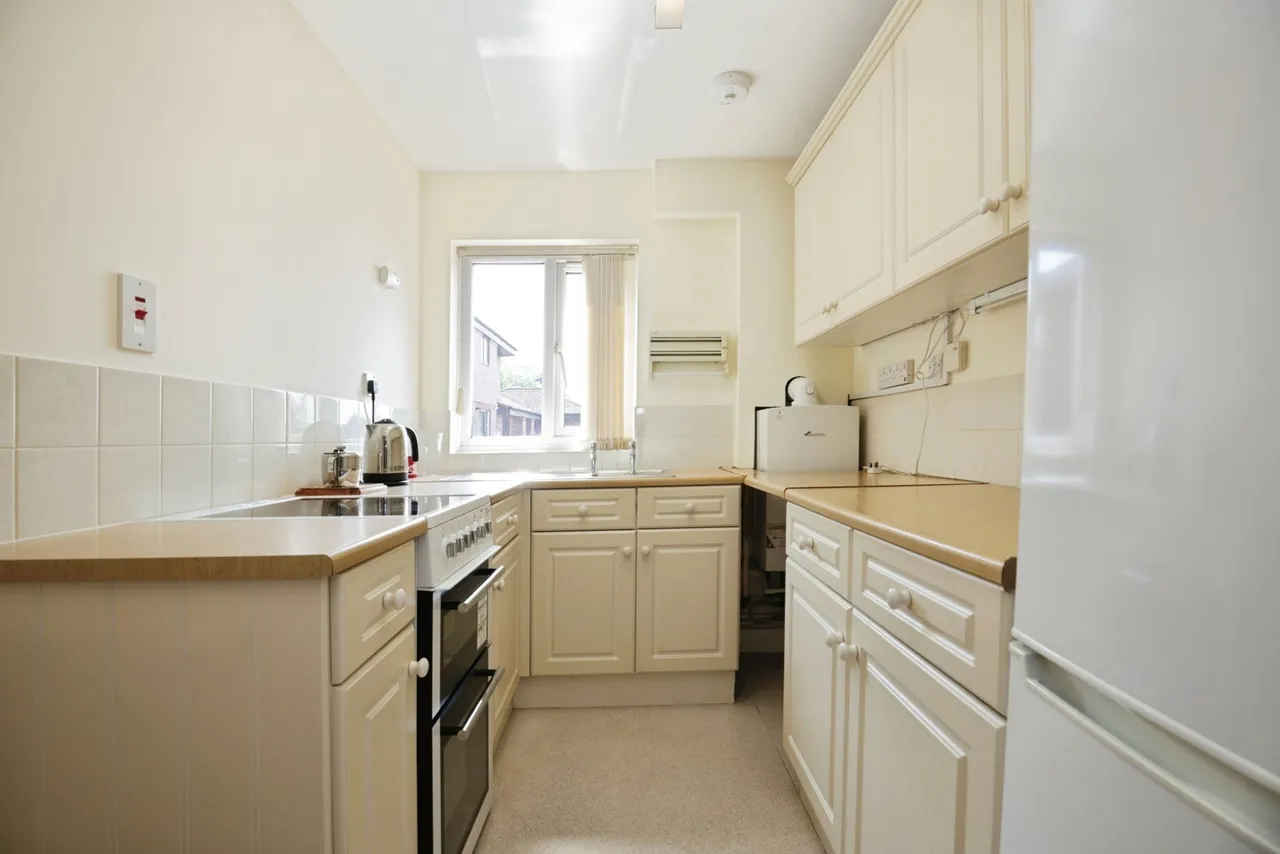 Knights Lane, Tiddington, CV37, photo 7