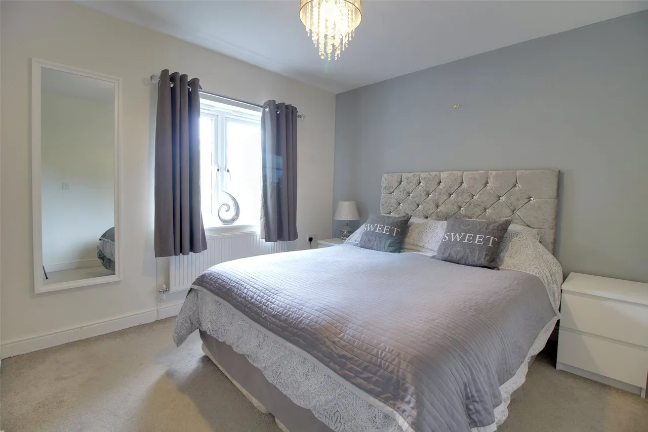Woodland Walk, Aldershot, Hampshire, GU12 4FE, photo 2