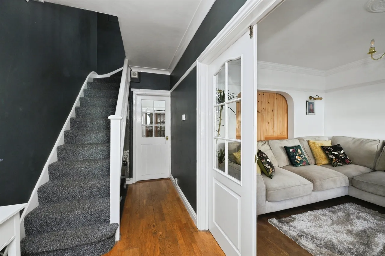 Murchison Road, HODDESDON, photo 2