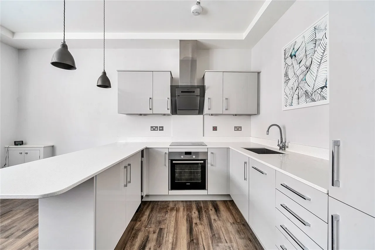 Castle Street, Farnham, GU9, photo 2