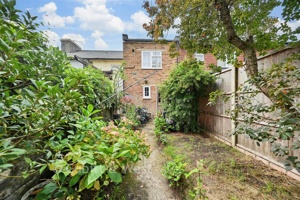 Redstone Hill, Redhill, RH1, photo 11