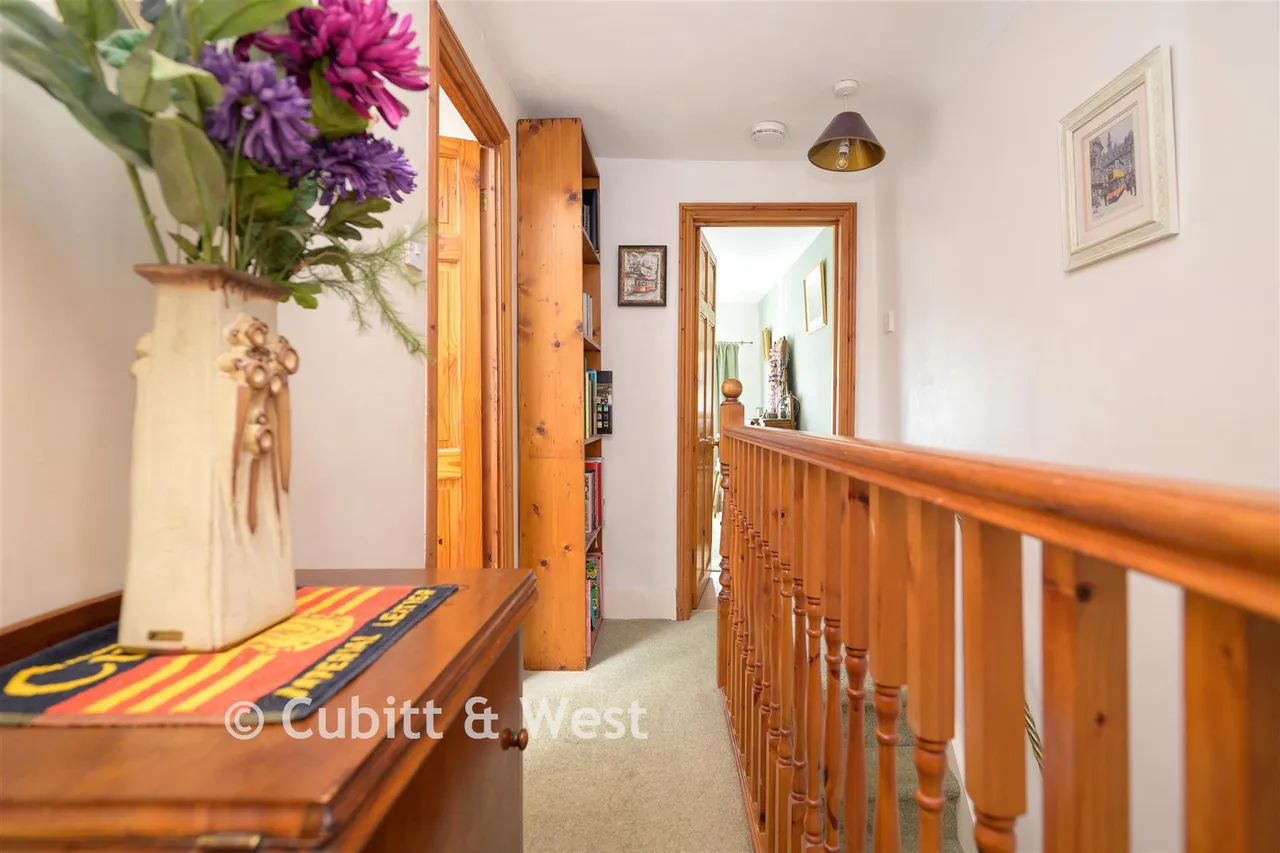 Redstone Hill, Redhill, RH1, photo 6