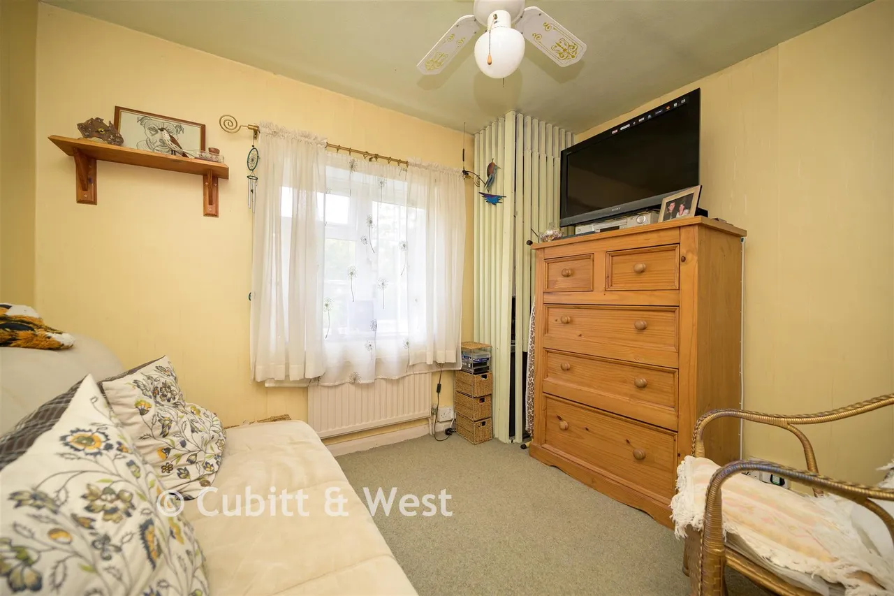 Redstone Hill, Redhill, RH1, photo 8