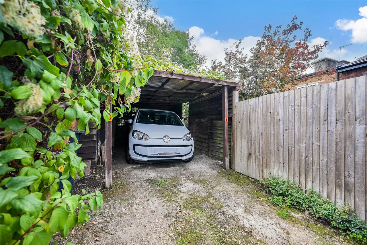 Redstone Hill, Redhill, RH1, photo 12