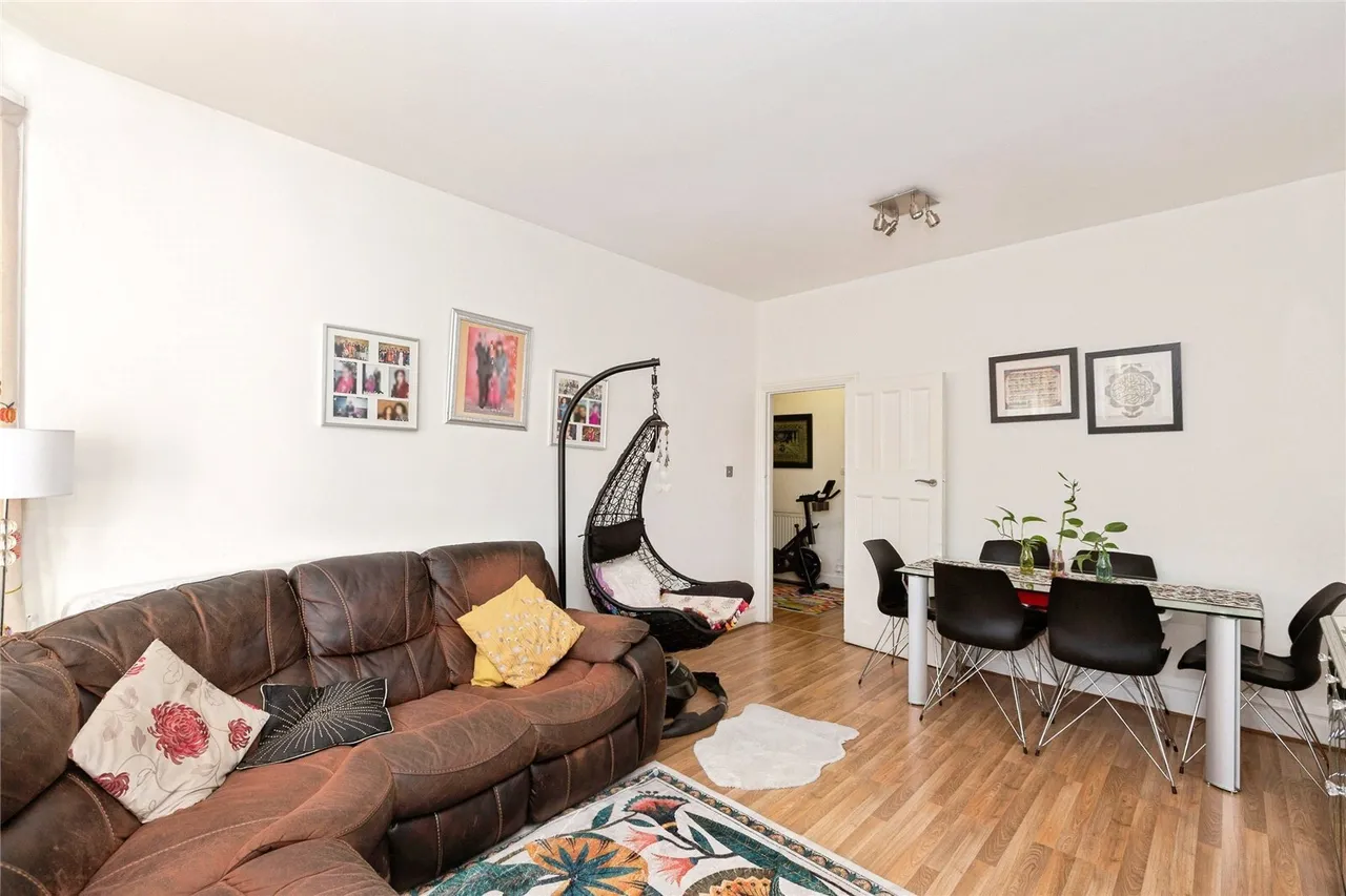 Cranbrook Road, Ilford, IG1, photo 4