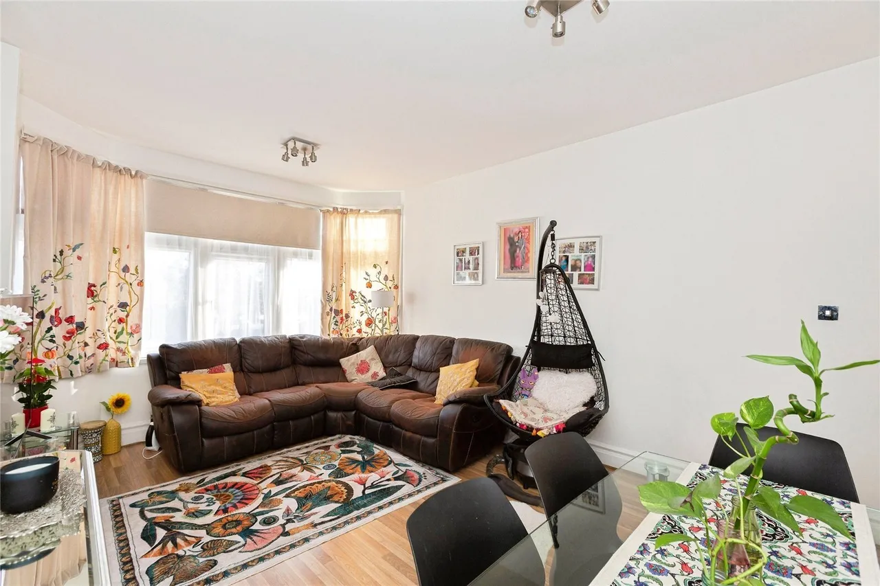 Cranbrook Road, Ilford, IG1, photo 3