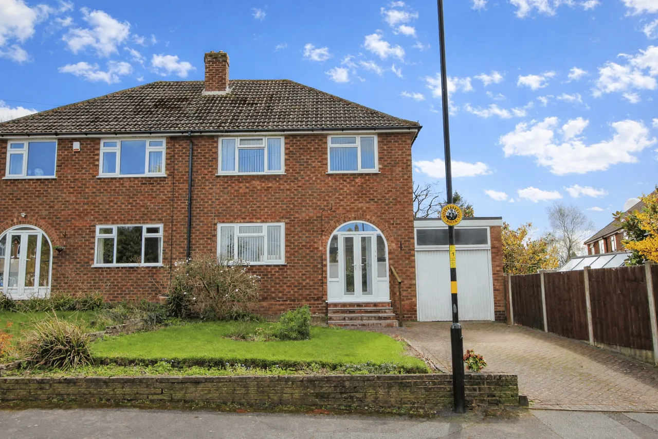 3 bed house for sale — Mayall Drive, Sutton Coldfield, Sutton Coldfield, B75 5LR