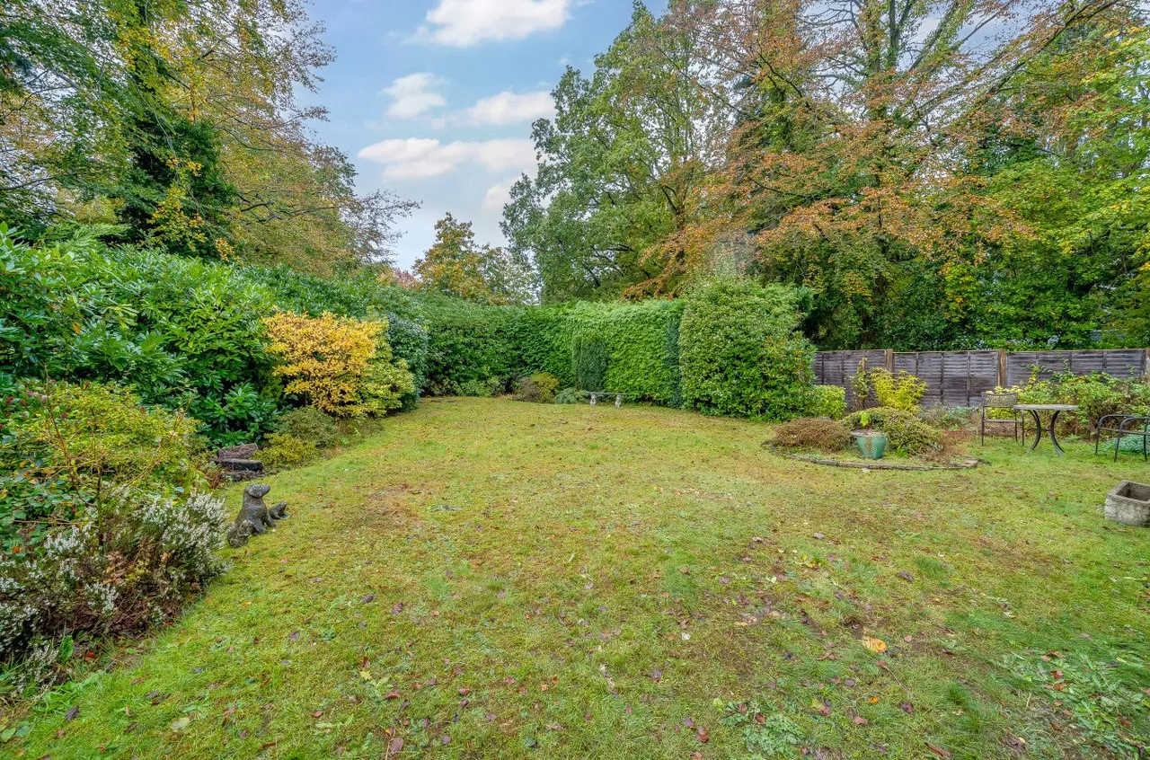 Saville Gardens, Camberley, Surrey, GU15 1DF, photo 6