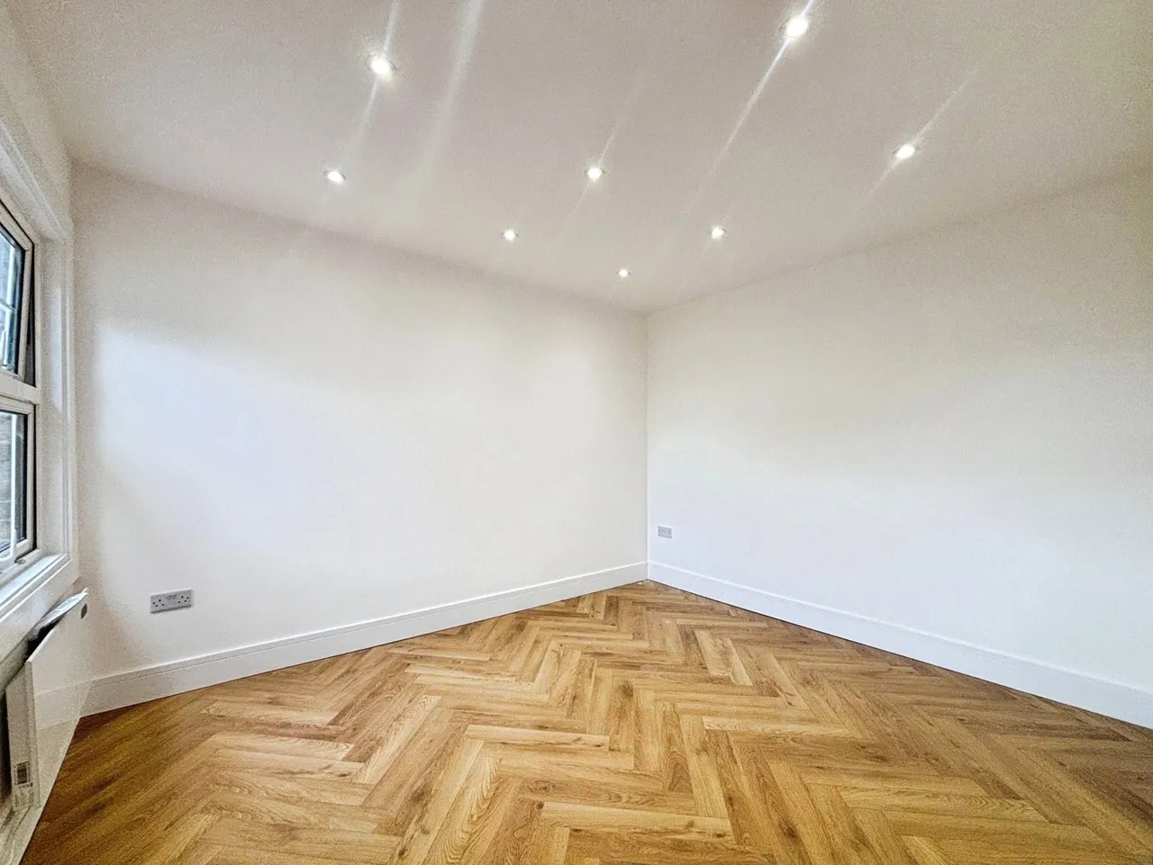 Ash Street, Ash, Aldershot, Surrey, GU12 6LH, photo 17