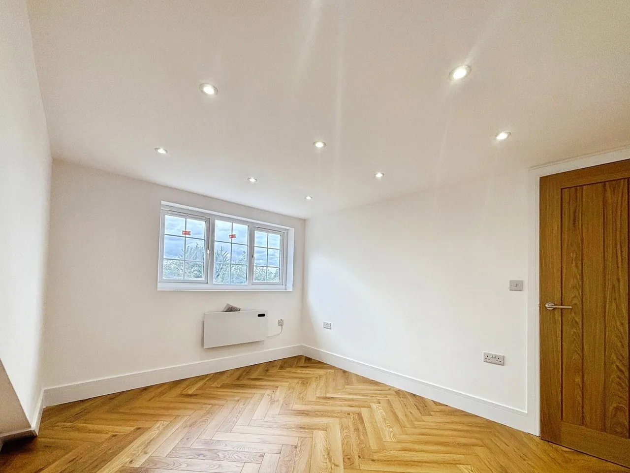 Ash Street, Ash, Aldershot, Surrey, GU12 6LH, photo 8