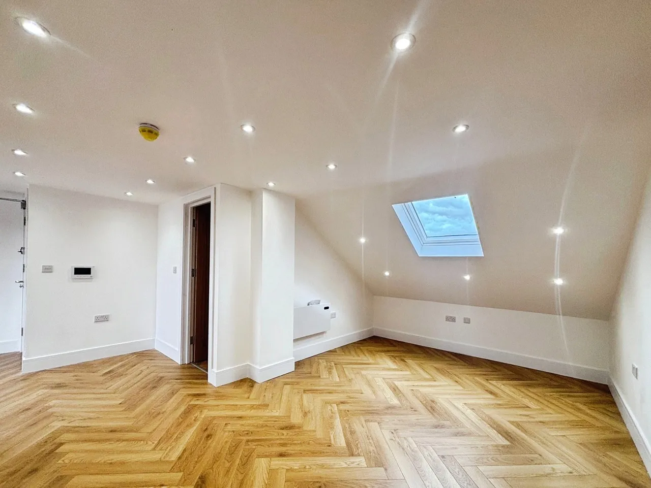 Ash Street, Ash, Aldershot, Surrey, GU12 6LH, photo 7